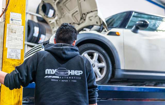 My Hiep Automotive workshop gallery image