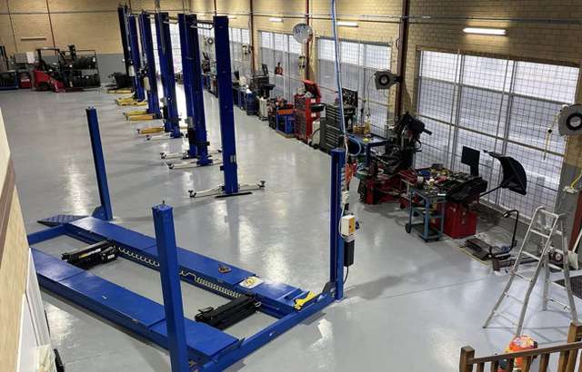 Ultra Tune Belmont workshop gallery image