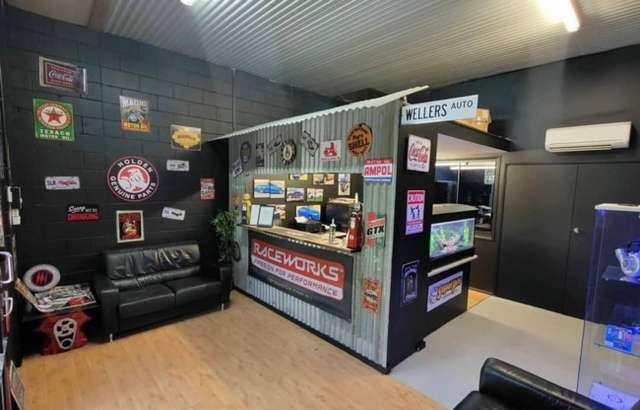Wellers Automotive & Performance workshop gallery image