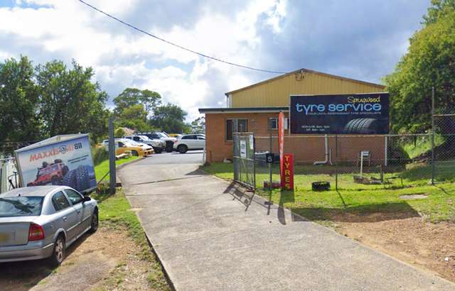 Springwood Tyre Service workshop gallery image