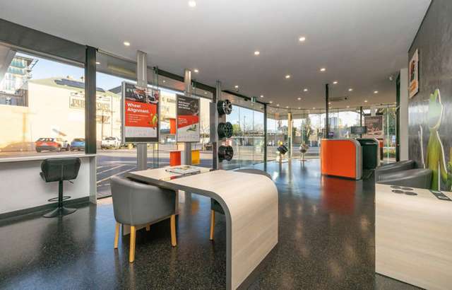 Bridgestone Select Tyre & Auto Adelaide (Gouger St) workshop gallery image