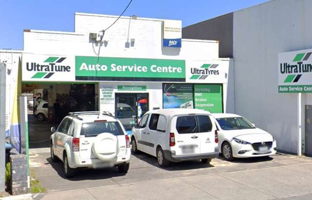 Ultra Tune Malvern East workshop gallery image