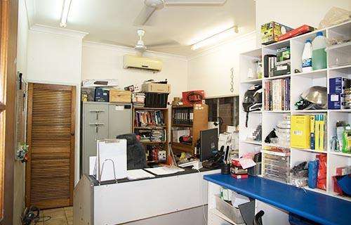 Professional's Choice Automotive workshop gallery image