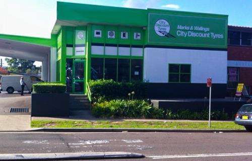 Marks & Wallings Tyres West Ryde workshop gallery image