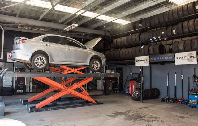 Car Servicing & You Keilor Park workshop gallery image