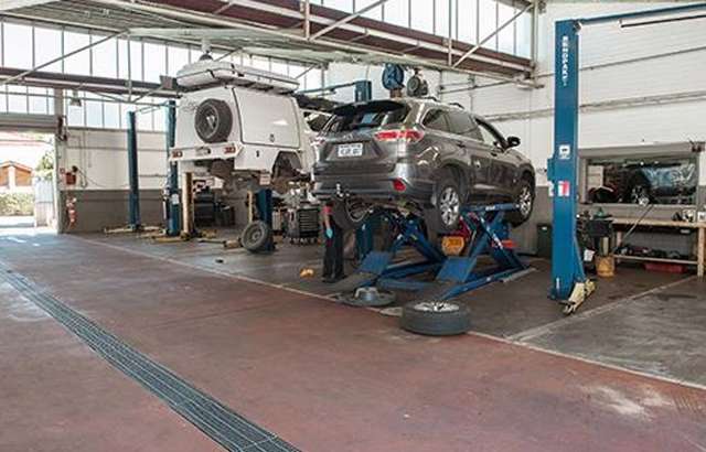 Scarboro Toyota workshop gallery image