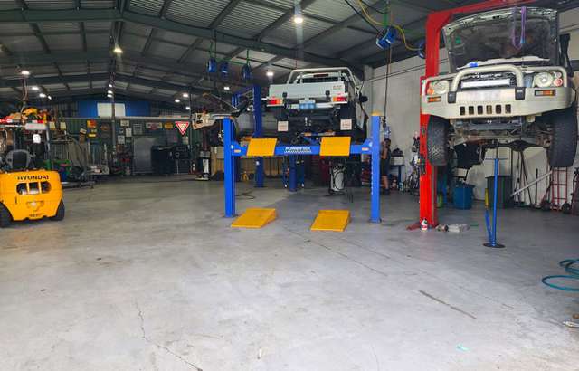C.J.S Mechanical / Marine & Mobile Services workshop gallery image