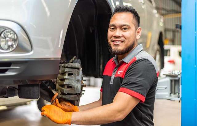Midland Mitsubishi & Suzuki workshop gallery image