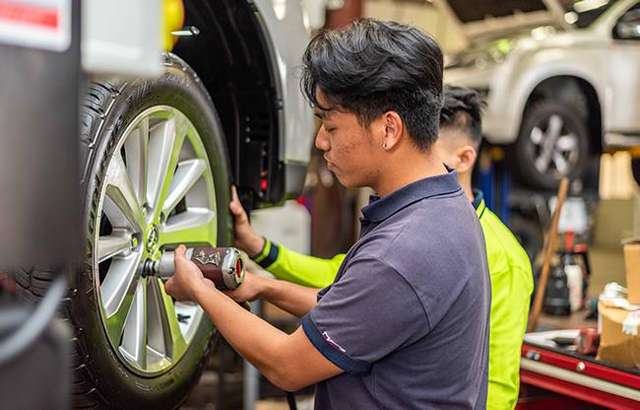 Midland Mitsubishi & Suzuki workshop gallery image
