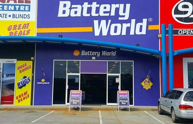 Battery World Burleigh workshop gallery image