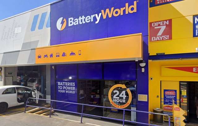 Battery World Indooroopilly workshop gallery image