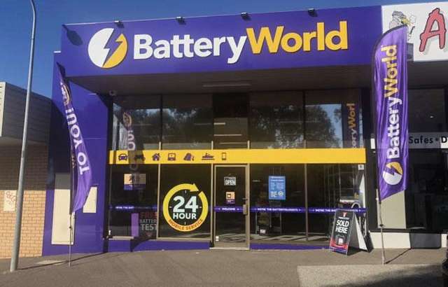 Battery World Belconnen workshop gallery image