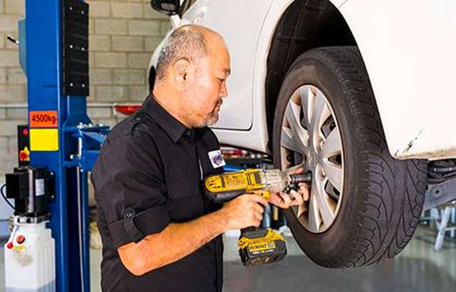 A1 Auto Service & Repair workshop gallery image