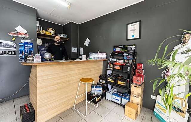 Melbourne Car Factory workshop gallery image