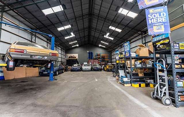 Melbourne Car Factory workshop gallery image