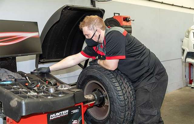 Bridgestone Select Tyre & Auto South Morang workshop gallery image
