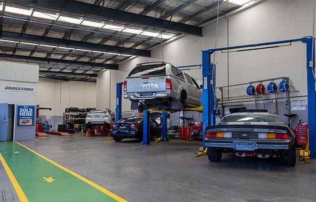 Bridgestone Select Tyre & Auto South Morang workshop gallery image