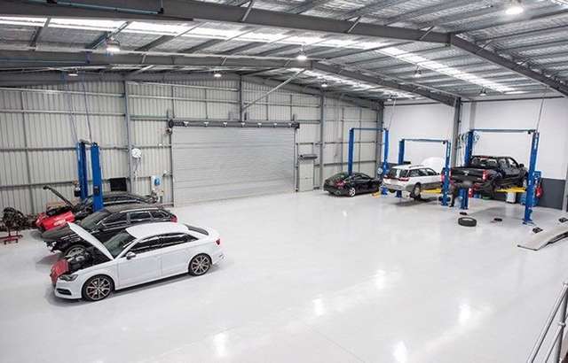 Advanced Service Centre workshop gallery image