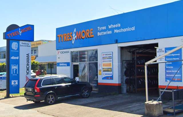 Geebung Tyres & More workshop gallery image