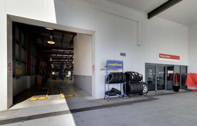 Ken Mills Toyota Maroochydore workshop gallery image