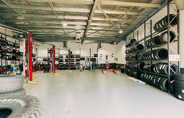 Bridgestone Select Tyre & Auto Clarkson workshop gallery image