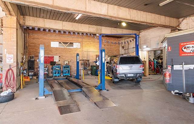 Valley Tyres workshop gallery image