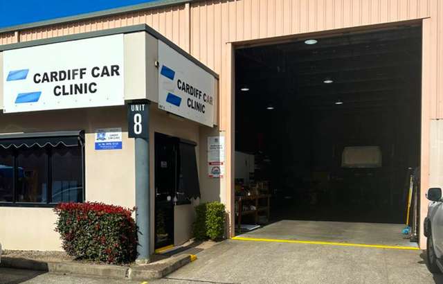 Cardiff Car Clinic workshop gallery image