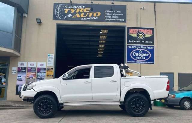 Sydney Tyre & Auto Centre workshop gallery image