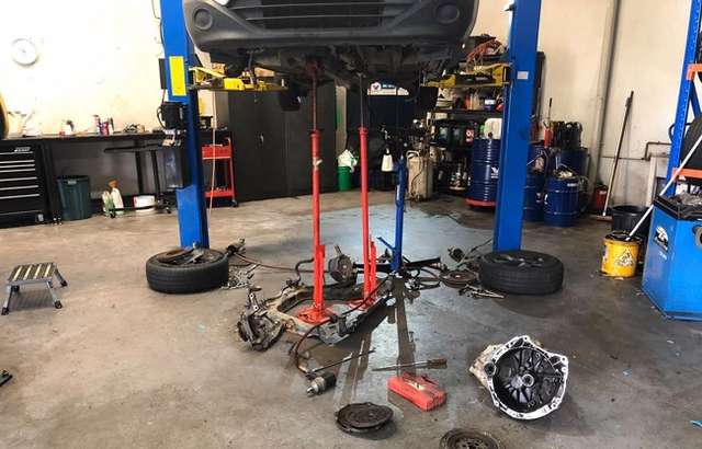 Sydney Tyre & Auto Centre workshop gallery image