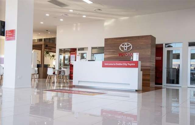 Dubbo City Toyota workshop gallery image