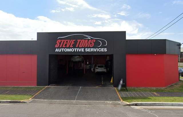 Steve Toms Automotive Services workshop gallery image