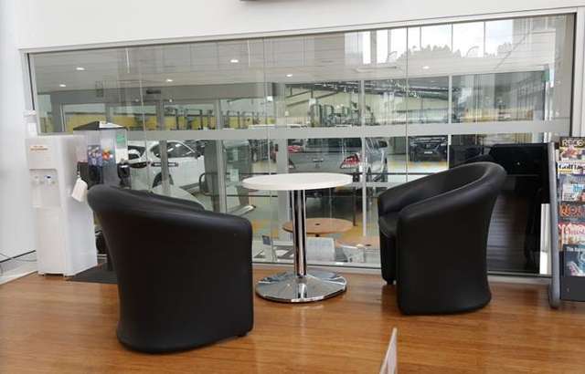 Newcastle Mazda workshop gallery image