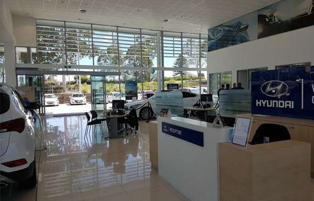 Castle Hill Hyundai workshop gallery image