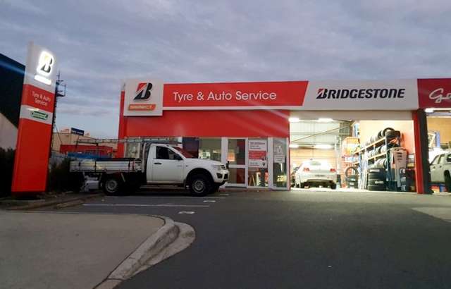 Bridgestone Select Tyre & Auto Phillip workshop gallery image