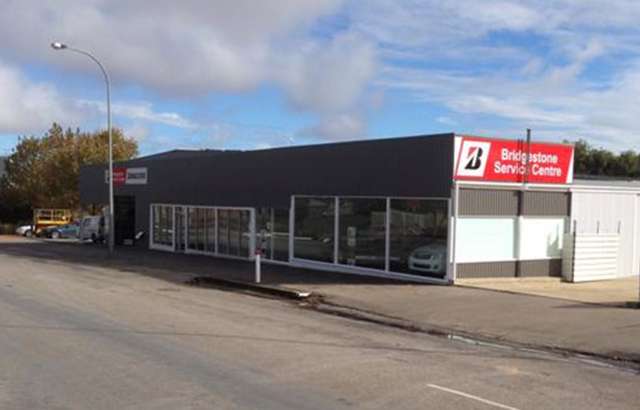Bridgestone Service Centre Maitland workshop gallery image