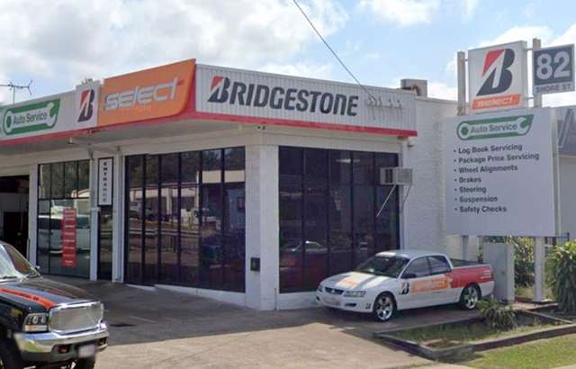Bridgestone Select Tyre & Auto Cleveland workshop gallery image