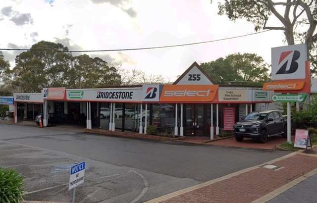 Bridgestone Select Tyre & Auto Blackwood workshop gallery image