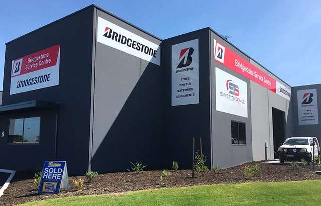 Bridgestone Service Centre Bullsbrook workshop gallery image