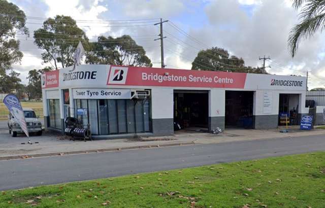 Bridgestone Service Centre Wodonga workshop gallery image