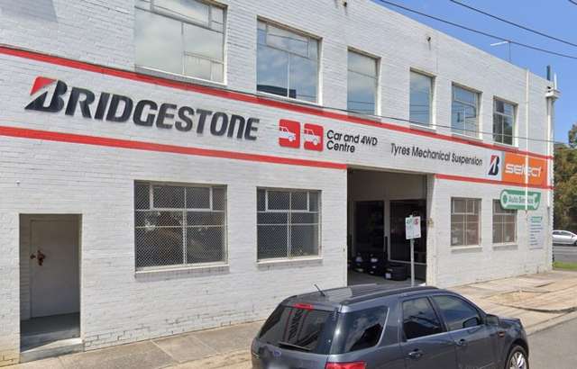 Bridgestone Select Tyre & Auto Port Melbourne workshop gallery image
