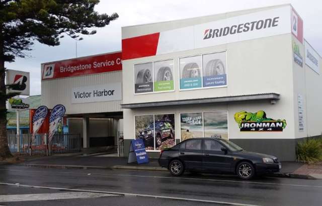 Bridgestone Service Centre Victor Harbor (Victoria St) workshop gallery image