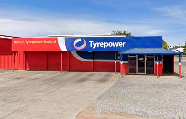 Andys Tyrepower Seaford workshop gallery image