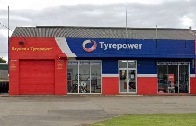Brydens Tyrepower workshop gallery image