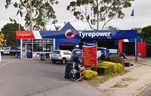 Lewis Tyrepower workshop gallery image