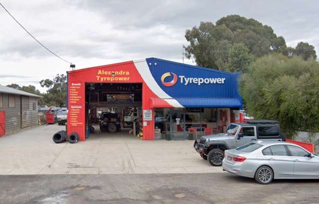 Alexandra Tyrepower workshop gallery image