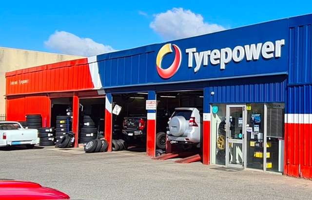 Belmont Tyrepower workshop gallery image