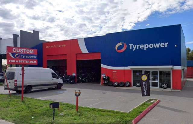 Kenwick Tyrepower workshop gallery image