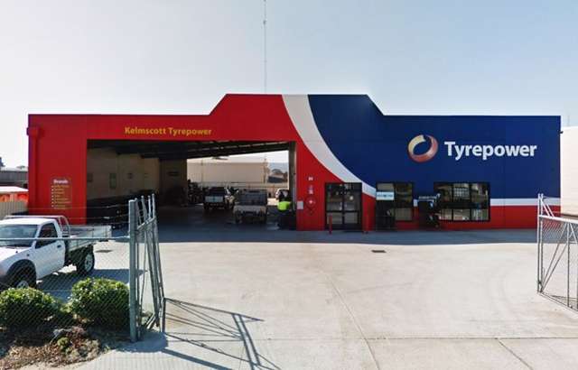 Kelmscott Tyrepower workshop gallery image