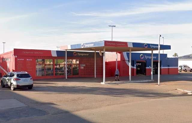 Carnarvon Tyrepower workshop gallery image