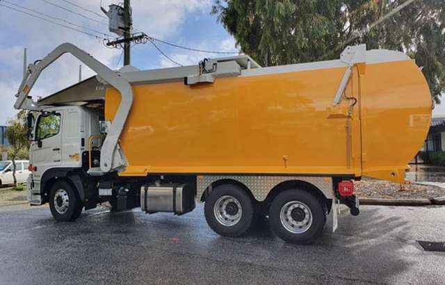 Perth Truck Refinishers workshop gallery image